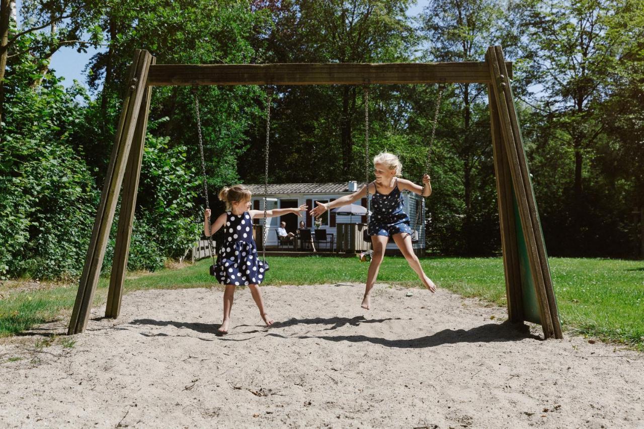 Vakantiepark Dierenbos Vinkel Bagian luar foto